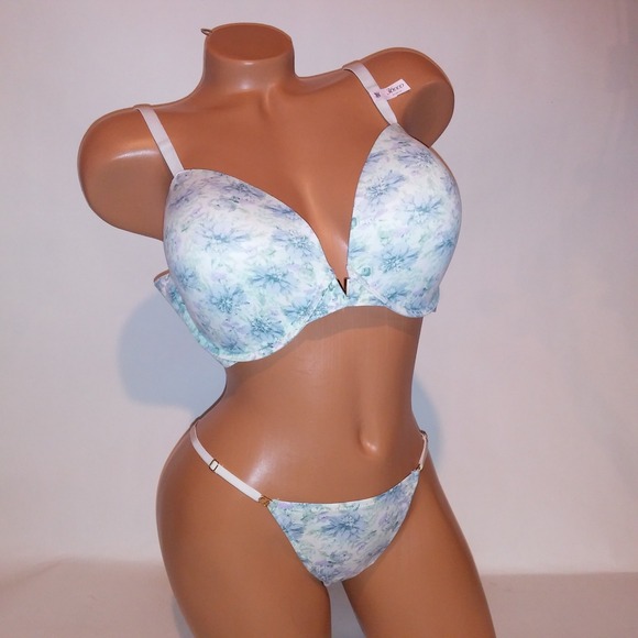 Victoria's Secret Other - Victoria Secret Bra Set 36DDD Push Up Medium Thong Panty Blue White Floral New
